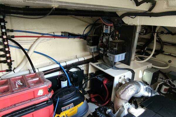 Regal 42 Fly Yacht For Sale