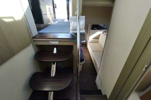 Regal 42 Fly Yacht For Sale