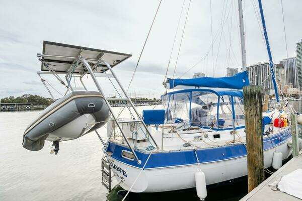 Photo of the 1987 Morgan 41 Out Island Classic "One Love"