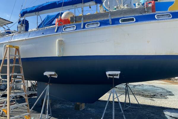 One Love 41ft Morgan Yacht For Sale