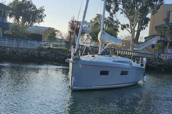 Beneteau  Yacht For Sale