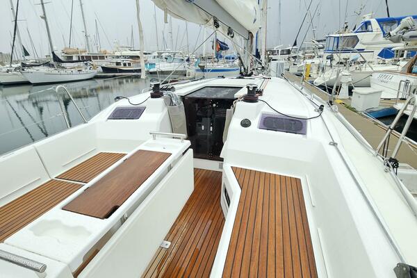 34ft Beneteau Yacht For Sale