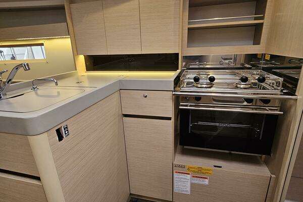 Beneteau  Yacht For Sale