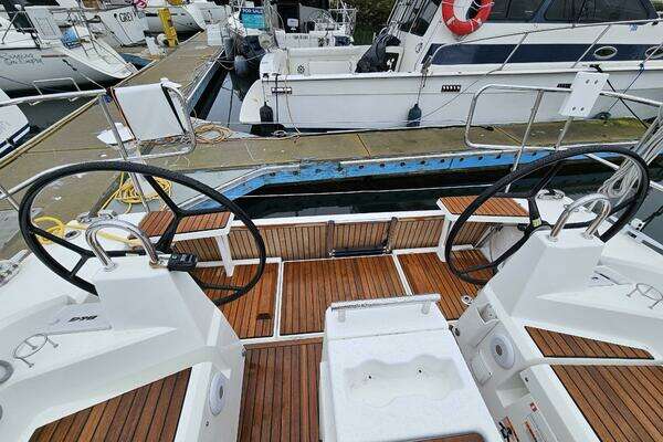 Beneteau  Yacht For Sale