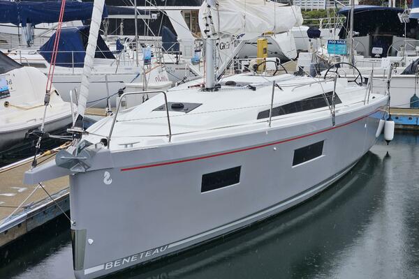 34ft Beneteau Yacht For Sale
