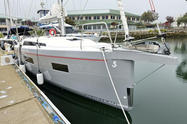 34ft Beneteau Yacht For Sale