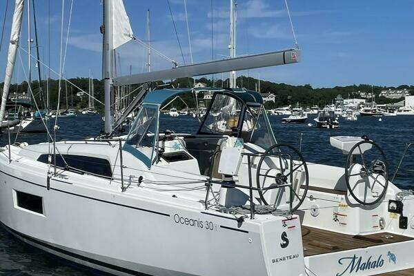 Photo of the 2021 Beneteau Oceanis 30.1 "MAHALO"