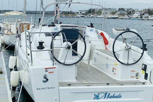 MAHALO 30ft Beneteau Yacht For Sale