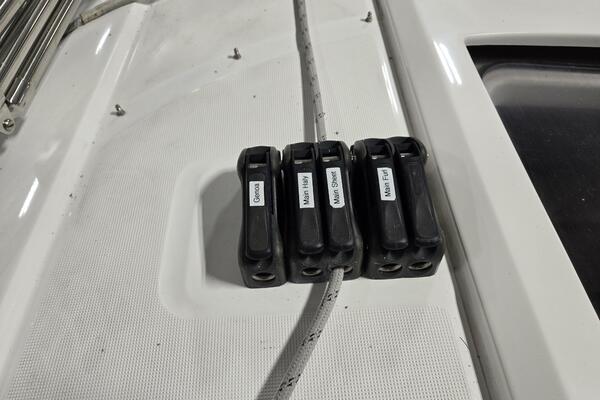 MAHALO 30ft Beneteau Yacht For Sale