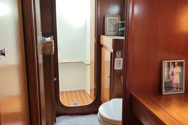 Nautitech 40.2 Yacht For Sale