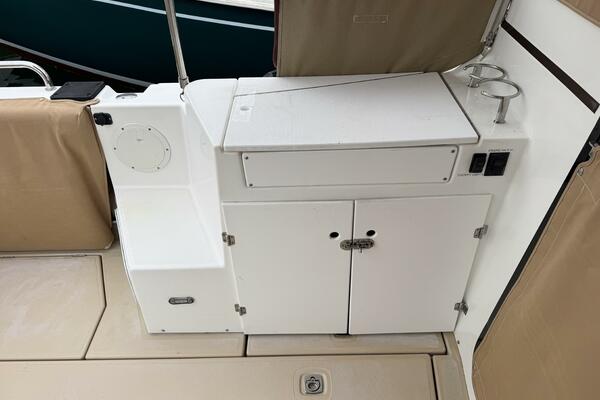 28ft Cutwater Yacht For Sale