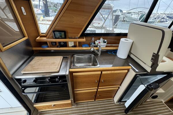28ft Cutwater Yacht For Sale