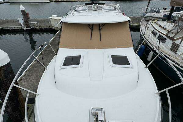 Cutwater 28 Yacht For Sale