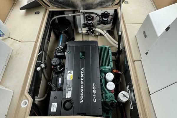 28ft Cutwater Yacht For Sale