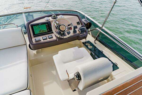 Monte Carlo MC5 Yacht For Sale