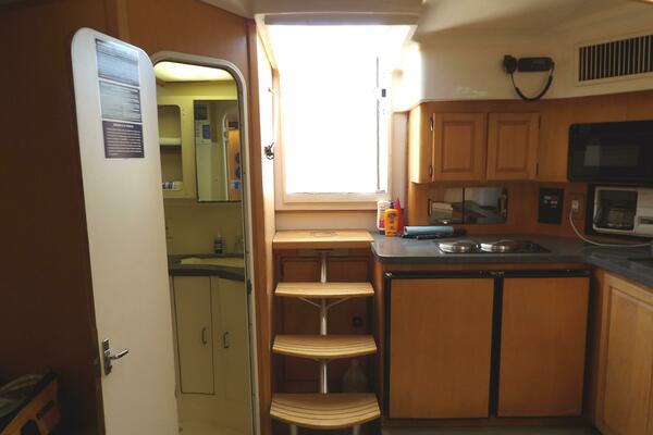 College Fund 40ft Luhrs Yacht For Sale