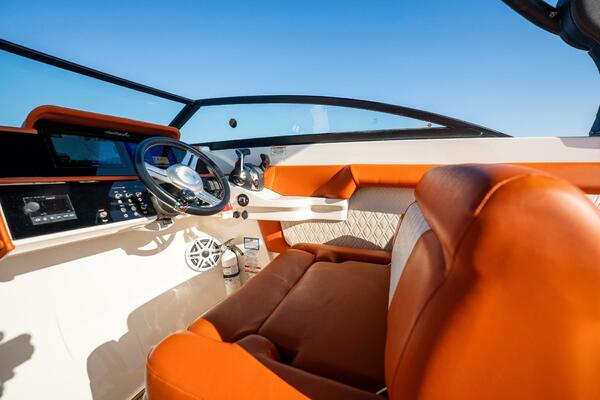 Ceci 29ft Sea Ray Yacht For Sale