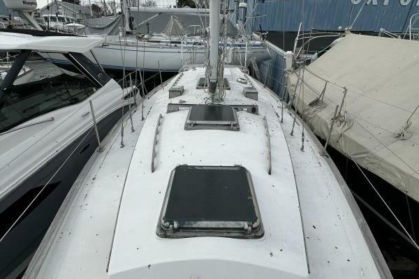Starry Night 37ft Dickerson Yacht For Sale