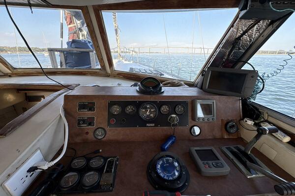 SOVEREIGNTY 40ft Schucker Yacht For Sale