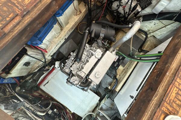 SOVEREIGNTY 40ft Schucker Yacht For Sale