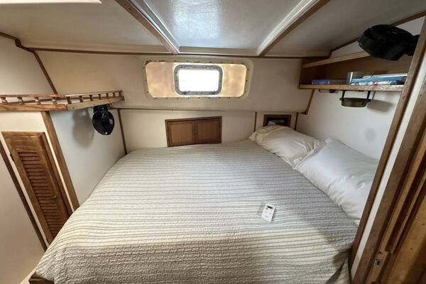 SOVEREIGNTY 40ft Schucker Yacht For Sale