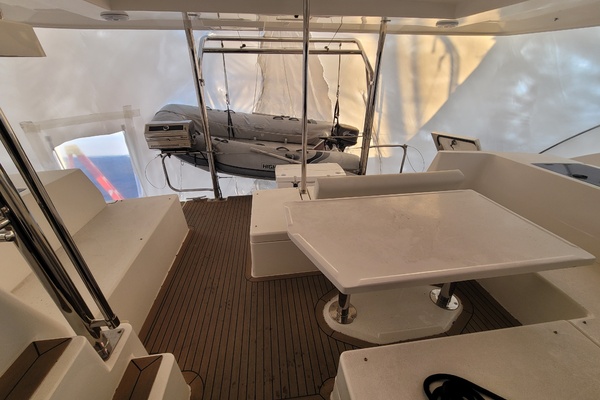 Isola 40ft Robertson  amp  Caine Yacht For Sale