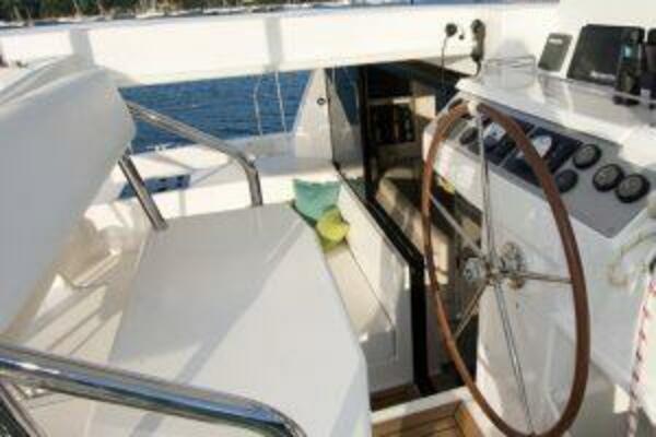 Isola 40ft Robertson  amp  Caine Yacht For Sale