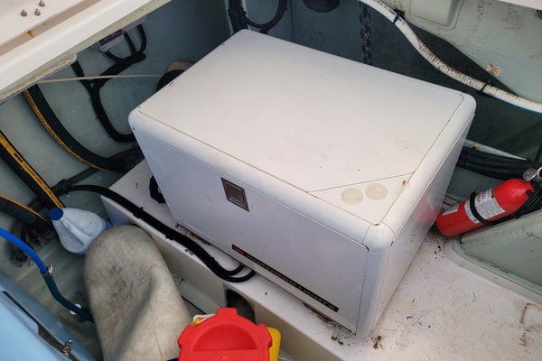 Isola 40ft Robertson  amp  Caine Yacht For Sale