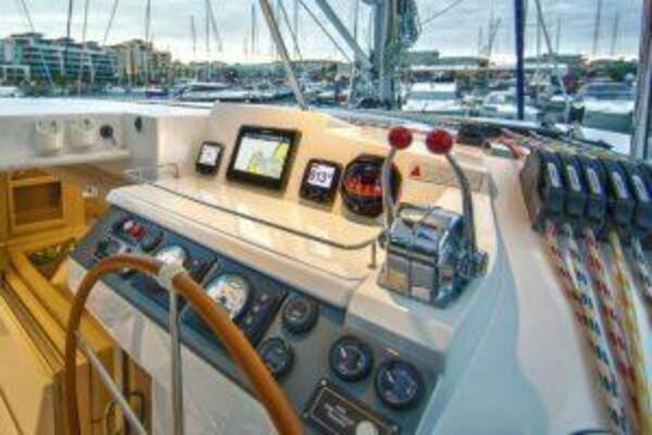 Isola 40ft Robertson  amp  Caine Yacht For Sale