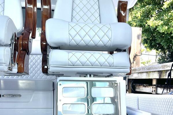 48ft HCB Yacht For Sale