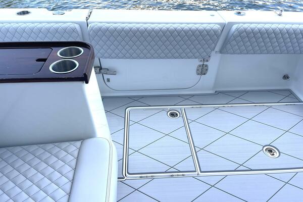 48ft HCB Yacht For Sale