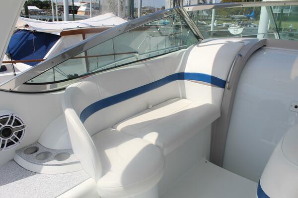 Reality 40ft Formula Yacht For Sale