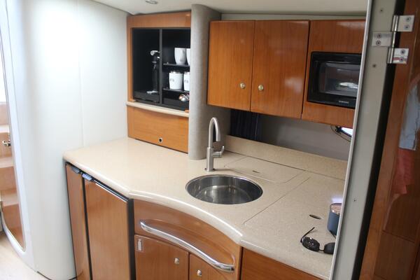 Reality 40ft Formula Yacht For Sale