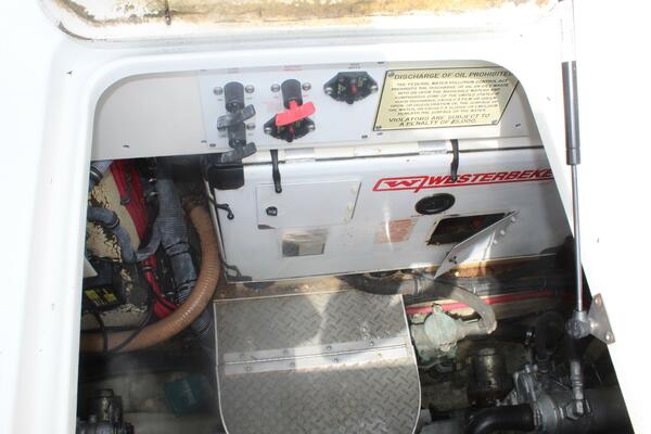 Reality 40ft Formula Yacht For Sale