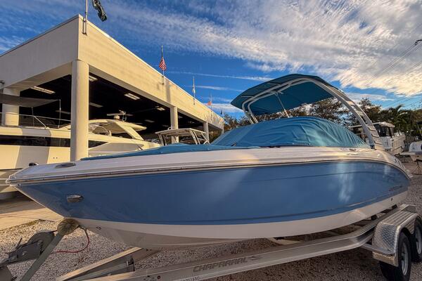 21ft Chaparral Yacht For Sale