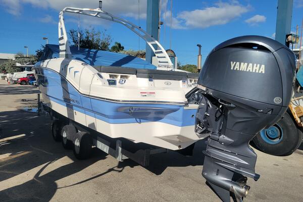 21ft Chaparral Yacht For Sale