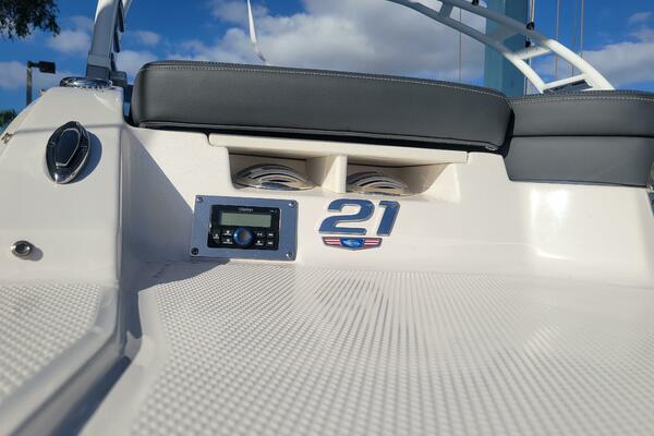 21ft Chaparral Yacht For Sale