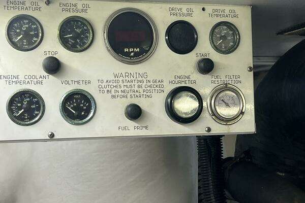 Viking 60 CPMY Yacht For Sale