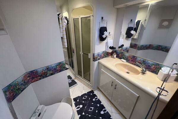 Viking 60 CPMY Yacht For Sale