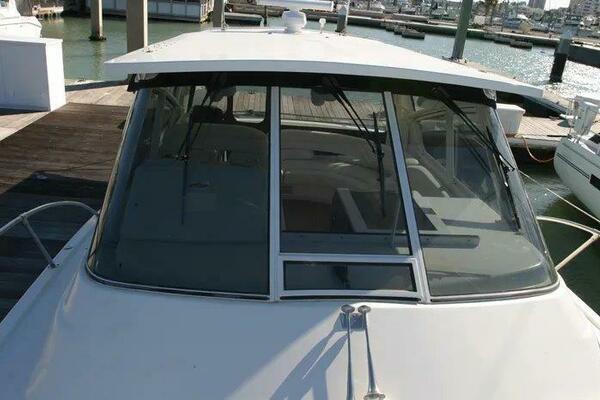 Ventus 39ft Hatteras Yacht For Sale