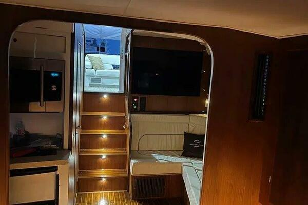 Ventus 39ft Hatteras Yacht For Sale