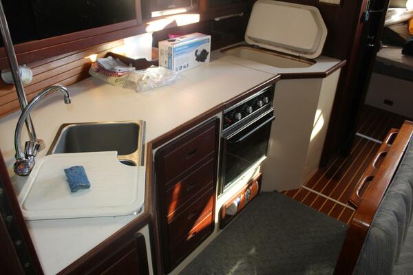 The One 42ft Catalina Yacht For Sale