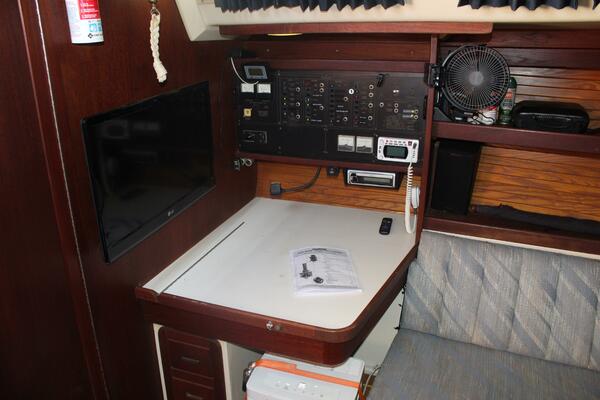 The One 42ft Catalina Yacht For Sale