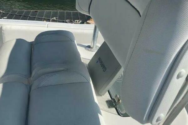 23ft Sea Hunt Yacht For Sale