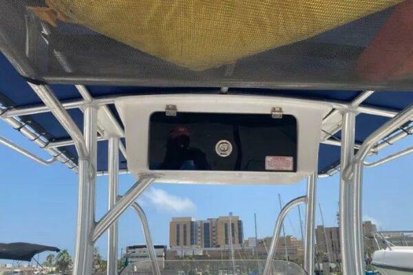 23ft Sea Hunt Yacht For Sale