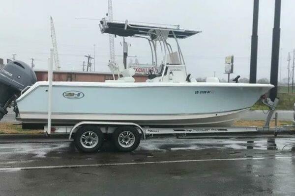 23ft Sea Hunt Yacht For Sale