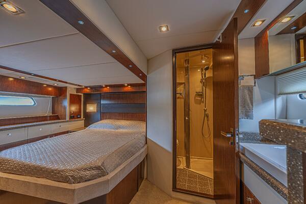 49ft Cruisers Yachts Yacht For Sale