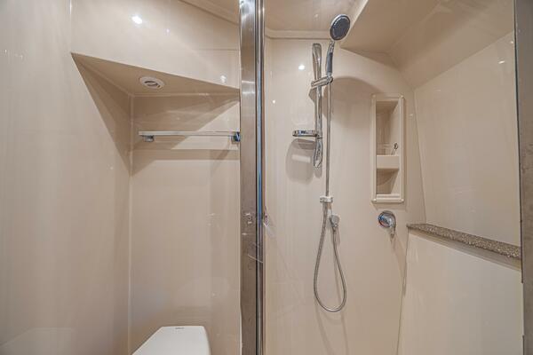 49ft Cruisers Yachts Yacht For Sale