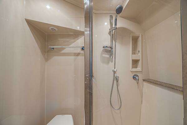 Cruisers Yachts 48 Cantius Yacht For Sale