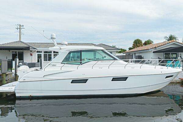 49-ft-Cruisers Yachts-2012-48 Cantius- Fort Lauderdale Florida United States  yacht for sale